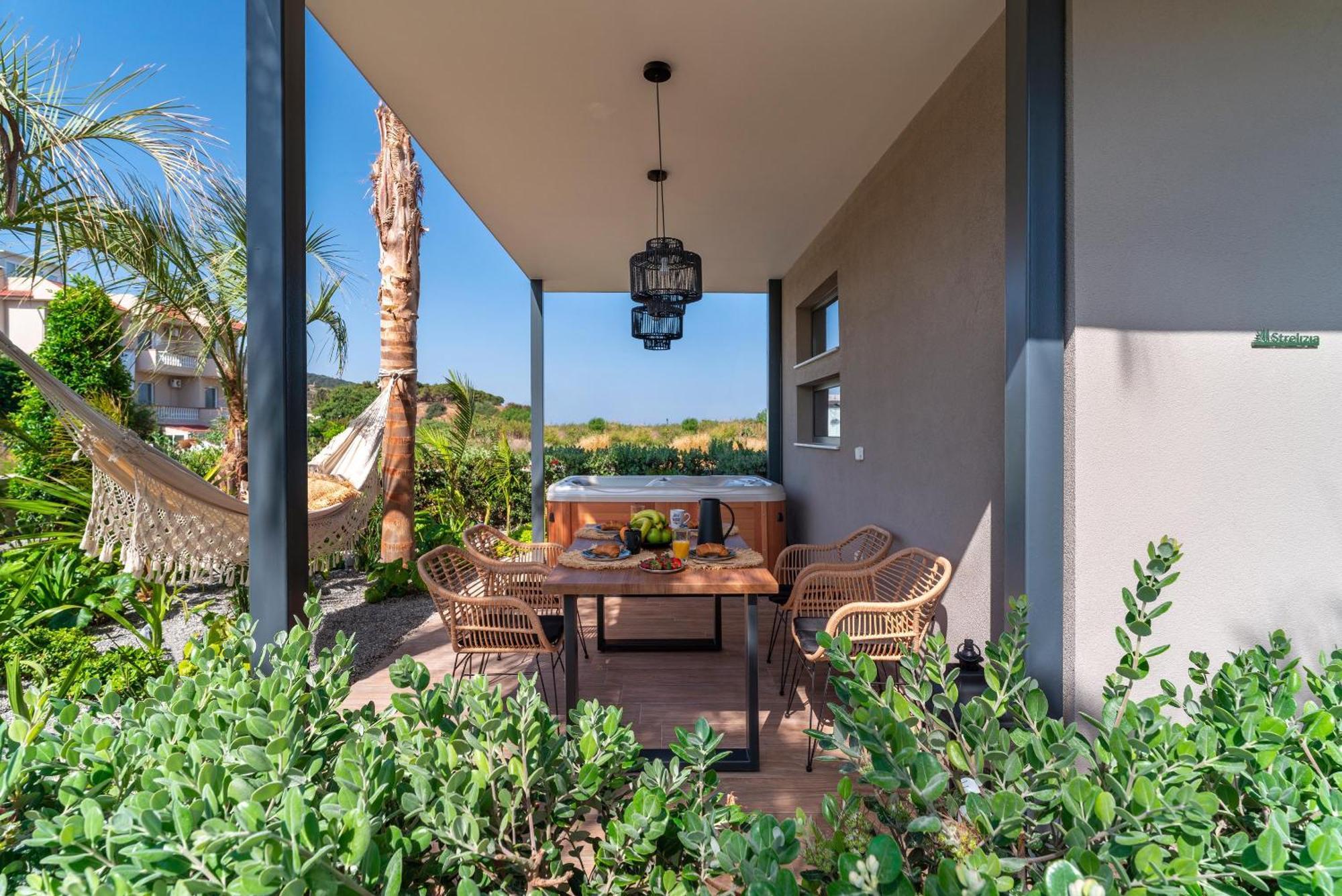 Palmeral Luxury Suites Kremastí Zimmer foto