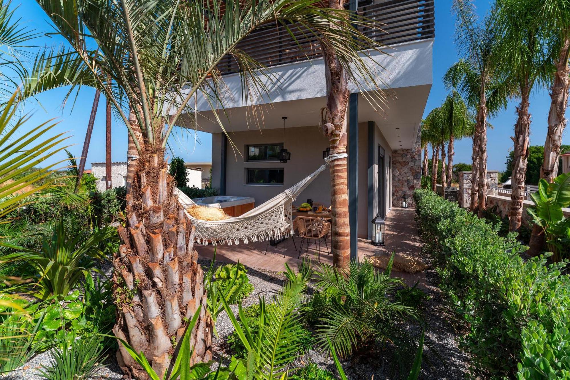 Palmeral Luxury Suites Kremastí Zimmer foto