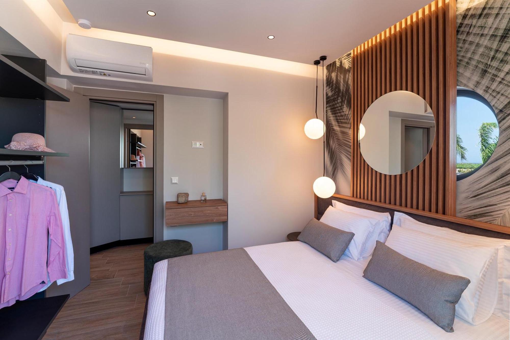 Palmeral Luxury Suites Kremastí Zimmer foto