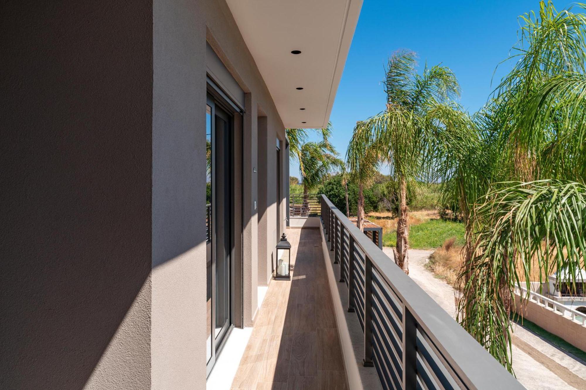 Palmeral Luxury Suites Kremastí Zimmer foto